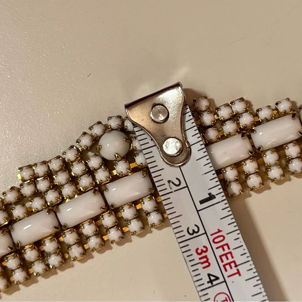 Antique 1940's Retro Art Deco White Milk Glass Emerald Cut Choker Necklace